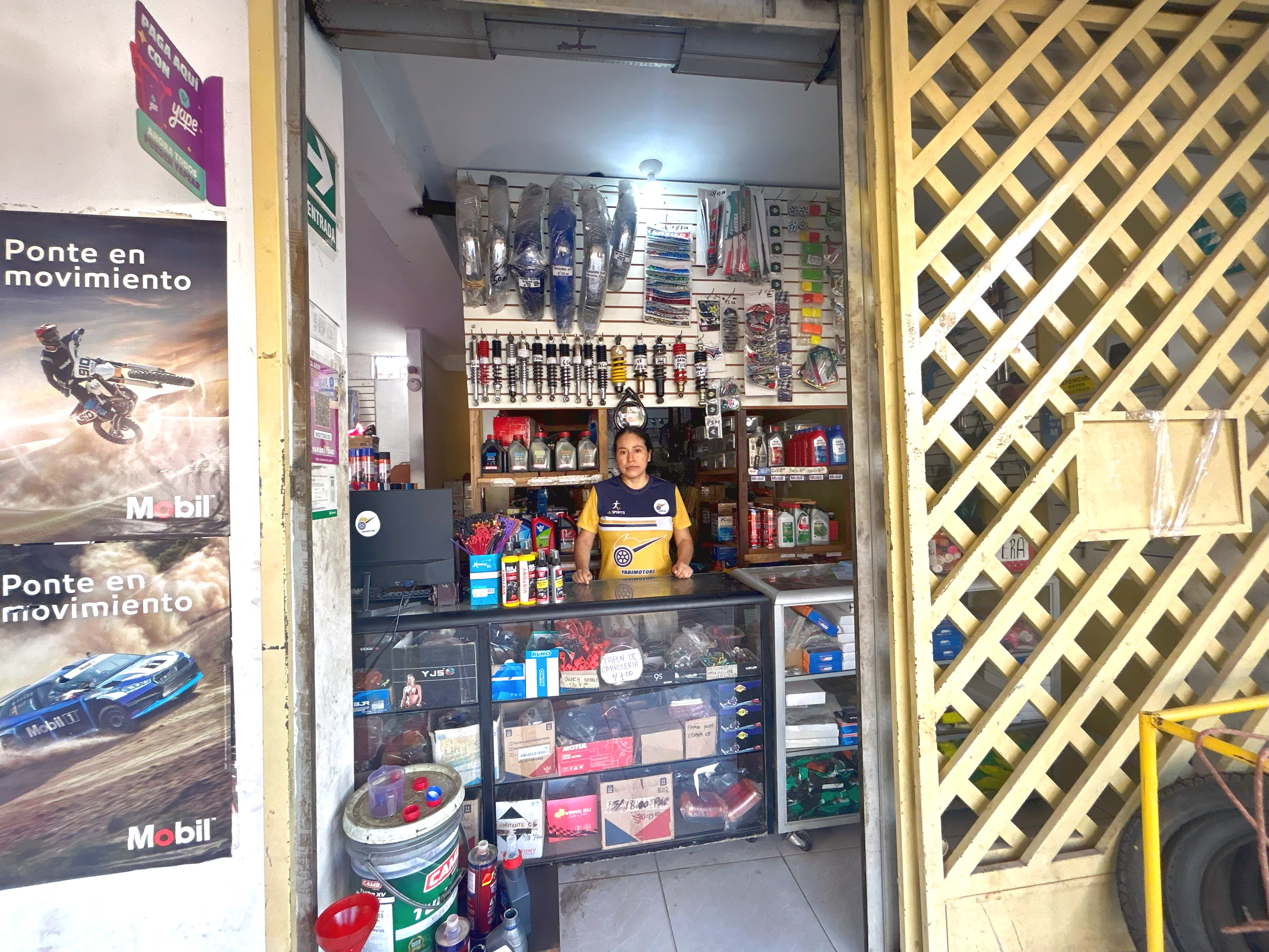 Zona de cajas y atención al cliente